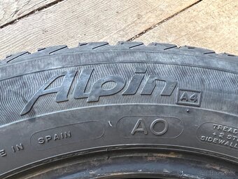 185/60R15 88H Michelin Alpin A4 - 3
