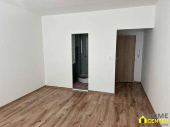 PREDAJ : garsónka, Dunajské nábrežie, Komárno - 3