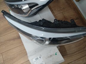 Predam Svetlo pravé predné Kia Pro Ceed II 12- - 3