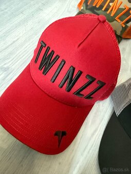 Šiltovky TWINZZ , rôzne farby,. 6ks - 3