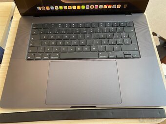 🚀 MacBook Pro 16" (2024)-M4 Max,48 GB RAM, 40 GPU,1 TB SSD - 3