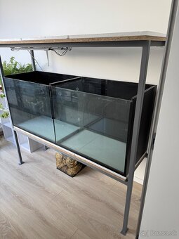 Predám 400l akvárium s kovovým stojanom - 3