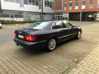 Predám Audi S8 d2, r.v.2001 automat 4.2l benzin, 4x4 265kW - 3