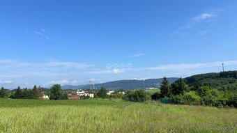 Rovinatý, stavebný pozemok s nádhernými výhľadmi /633m2/ Žil - 3
