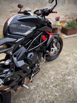 MV Agusta Brutale 800 - 3