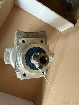 Elektromotor s prevodovkou - 3