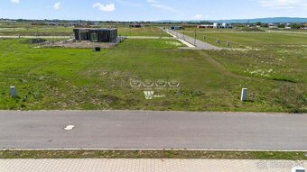 Lukratívny pozemok pre rodinný dom - 3