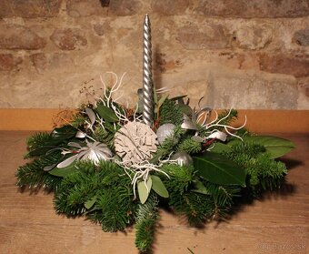 Vianočný svietnik s čerstvej čečiny - 3