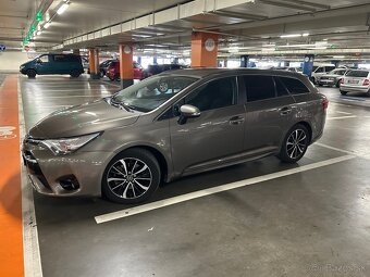 Toyota Avensis 2018r. 2.0D4D diesel - 3