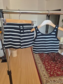 Zara eleg.set skort a vesta 134cm a pásikovy modrý set 131cm - 3