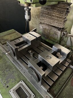 Souřadnicová vrtačka Hauser OP3 (8153) - 3