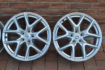 5x108 R18 Volvo XC60 XC40 Origina Disky Volvo - 3