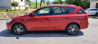 Kia Ceed 1.6 92kw 2009, červená metalíza - 3