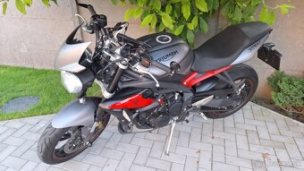 Triumph Street Triple 675 R - 3