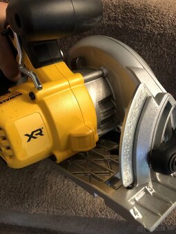Nová AKU kotoučová pila DeWALT DCS565(bez bat. a nab.) - 3