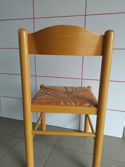Jedálenská stolička - 3