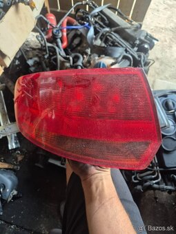 Predám ľavé zadné svetlo pre Audi a3 8p hatchback - 3