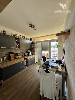 Predaj 3 izbový byt v Handlovej - 3