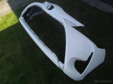 Toyota Yaris 3 III 2017 - 2020 facelift - predny naraznik - 3