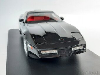 1:18 - Chevrolet Corvette / C4 (1986) - AUTOart - 1:18 - 3