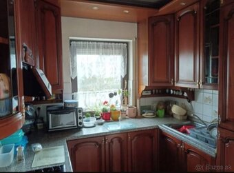 Kuchyňská linka buk masiv s vestavěnými spotřebiči,5723 - 3