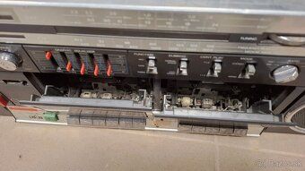 Retro rádiomagnetofón International 1941 - 3