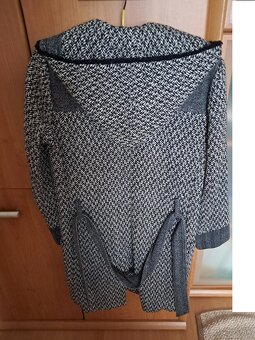 dámsky kabát s kapucou - 3