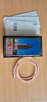 Samsung Galaxy S22 - 3