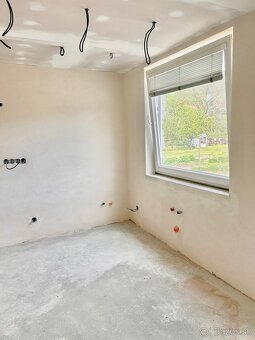 Na predaj - APARTMÁN s vlastnou záhradou v RD - 3