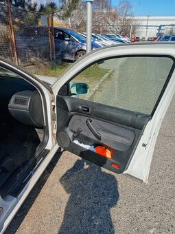 Golf 4 1.8 20V LPG - 3