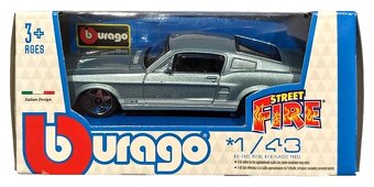Model auta FORD Mustang - 3