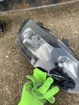predni svetlo svetla vw polo 6r prave leve 09-14 - 3