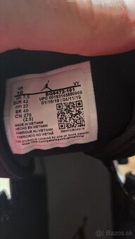 Nike Air Jordan 1 Mid. - 3