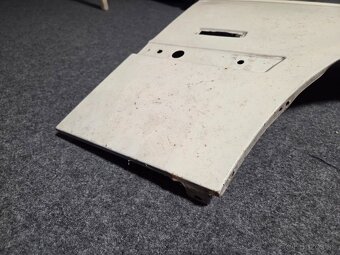 BMW E39 PRAVÝ BLATNÍK - 3