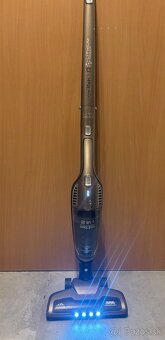 Tyčový vysávač ETA - 3
