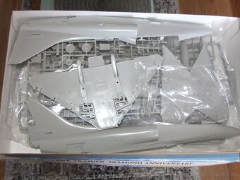 plastikove modely 1/32 - 3