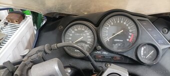 Kawasaki zzr 600 - 3