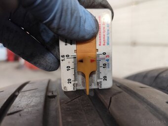 Predám letné pneumatiky 215 60 R16 95V - 3