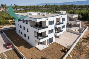 Na predaj novostavba apartmánu len 200m od mora so záhradou - 3