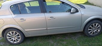 Opel astra - 3