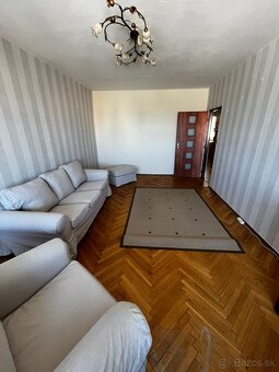 Prenájom 4 izbový byt Levice - 3