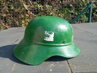 Predám prilbu luftschutz - 3