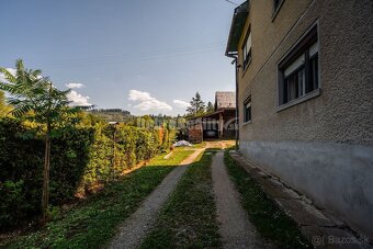 PREDAJ: Poctivý rodinný dom s prístavbou na konci ulice, 330 - 3