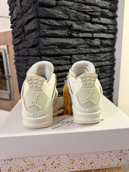 Jordan 4 Metallic Gold - 3