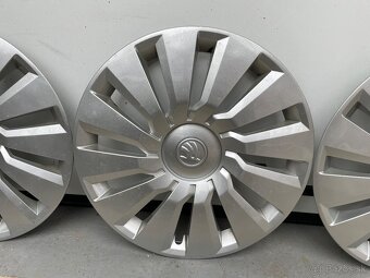 Puklice Škoda Tekton r16 - 3