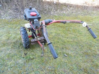 predám malotraktor vari - tera s náradím - 3