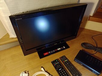 LCD TV SONY KDL-19BX200 19" HD - 3