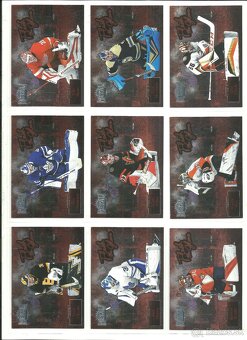 Hokejové karty-2022-23 Skybox Metal Universe-Flash the Glove - 3