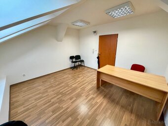 Priestor - 17,5 m2 - Moyzesova ul. s umývadlom - 3
