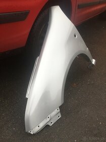 ľavý i pravý predný blatník Škoda Fabia 1,I ,barva 9102 - 3